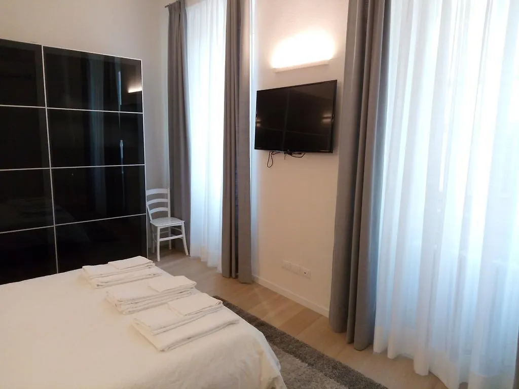 Opera 19 Luxury Apartment Florence