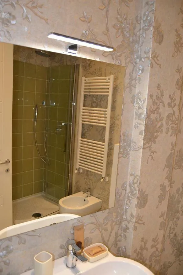 Opera 19 Luxury Apartment Florence